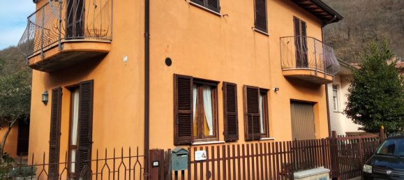 5-salle Maison à Nocera Umbra, Italy No. 88307 2