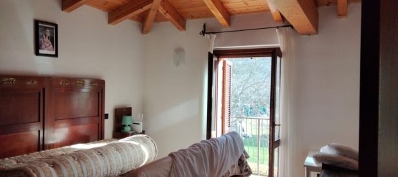 5-salle Maison à Nocera Umbra, Italy No. 88307 28