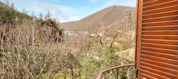 5-salle Maison à Nocera Umbra, Italy No. 88307 16