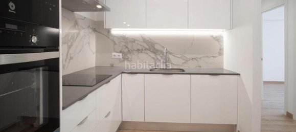 Квартира с 2 спальнями в Сантс-Монтжуик, Испания № 77424 5