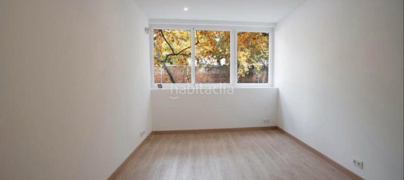 Квартира с 2 спальнями в Сантс-Монтжуик, Испания № 77424 6