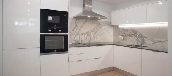 Квартира с 2 спальнями в Сантс-Монтжуик, Испания № 77424 2