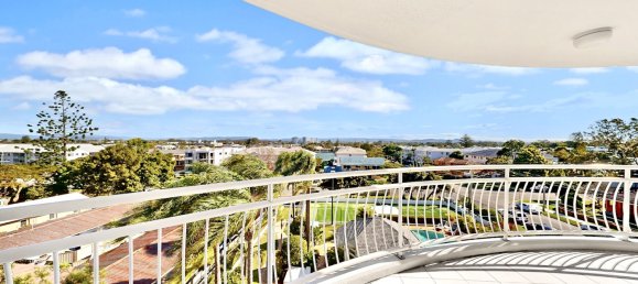 2 bedrooms Apartment in Biggera Waters, Australia No. 664 4