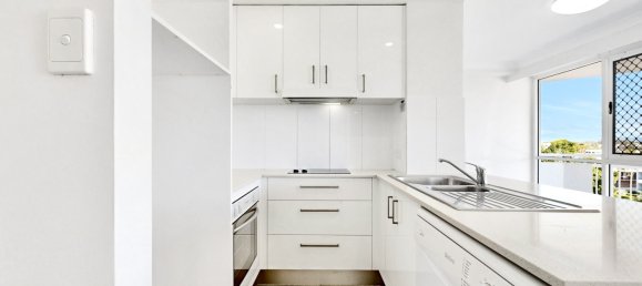 2 bedrooms Apartment in Biggera Waters, Australia No. 664 22