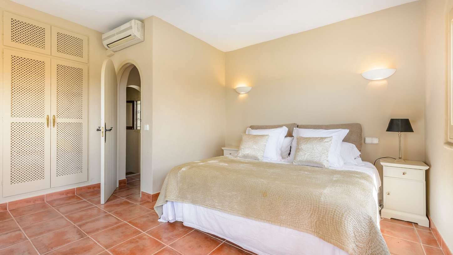 Дом с 6 спальнями в Ивиса, Испания № 239030