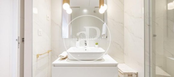 Ático de 2 dormitorios en Madrid, Spain No. 61566 23