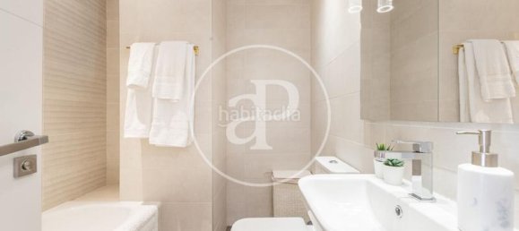 Ático de 2 dormitorios en Madrid, Spain No. 61566 15