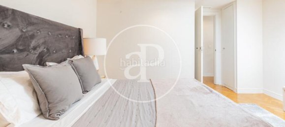 Ático de 2 dormitorios en Madrid, Spain No. 61566 8