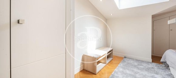 Ático de 2 dormitorios en Madrid, Spain No. 61566 13