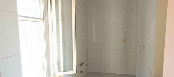 Apartamento T4 em Aversa, Italy N.º 313686 8