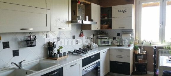3 bedrooms Apartment in Rome, Italy No. 184403 4