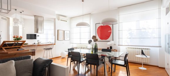 2-salle Appartement à Bovisio Masciago, Italy No. 257424 7