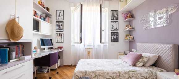 2-salle Appartement à Bovisio Masciago, Italy No. 257424 14