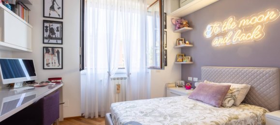 2-salle Appartement à Bovisio Masciago, Italy No. 257424 15