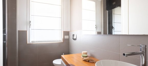 2-salle Appartement à Bovisio Masciago, Italy No. 257424 13