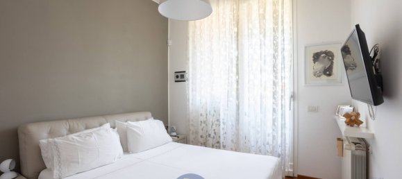 2-salle Appartement à Bovisio Masciago, Italy No. 257424 17