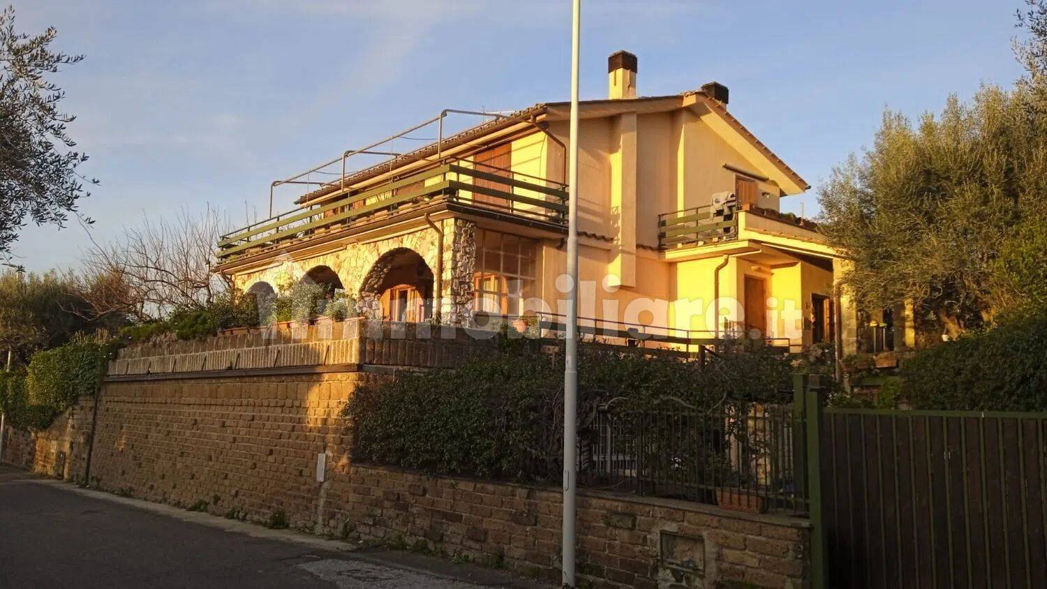 10 bedrooms Villa in Anguillara Sabazia, Italy No. 214071
