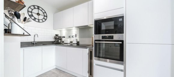 1 bedroom Apartment in London, United Kingdom No. 12798 13