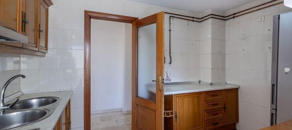 3 bedrooms Apartment in Granada, Spain No. 137044 10