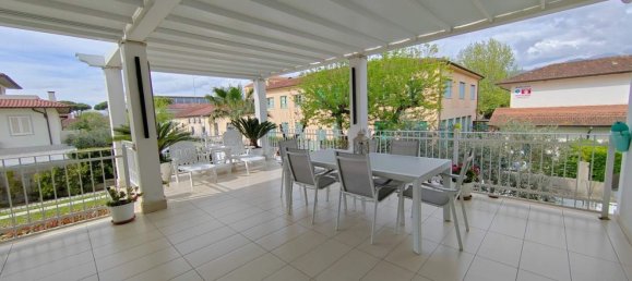 17 rooms Villa in Forte dei Marmi, Italy No. 76912 42