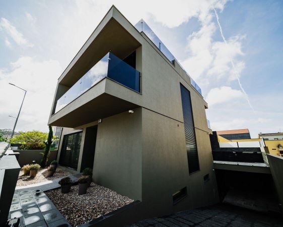 3 bedrooms House in Madalena, Portugal No. 18069