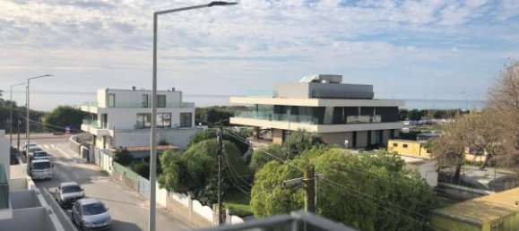 3 bedrooms House in Madalena, Portugal No. 18069 23