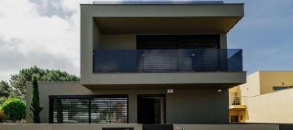 3 bedrooms House in Madalena, Portugal No. 18069 14