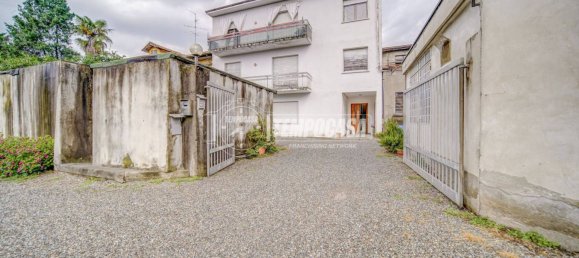 2 chambres Appartement à Cassano Magnago, Italy No. 321523 21