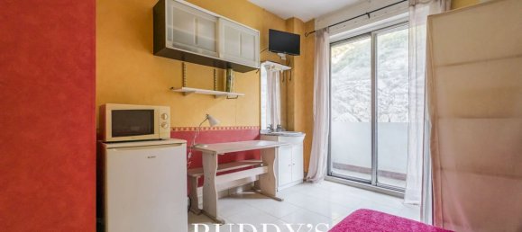 3 Schlafzimmer Wohnung in Marseille, France, Nr. 181932 8