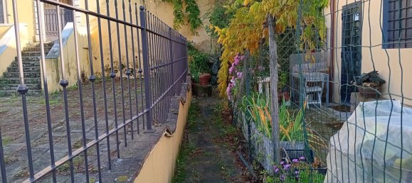 5 rooms Apartment in Scandicci, Italy No. 133867 32