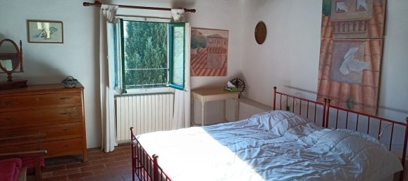 5 rooms Apartment in Scandicci, Italy No. 133867 9