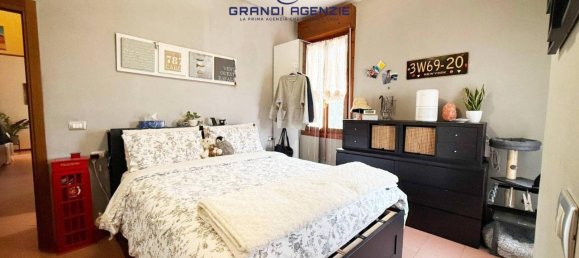 2 rooms Apartment in Parma, Italy No. 33473 16