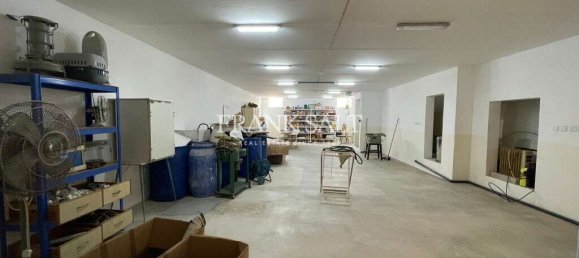 Lagerhaus in Mosta, Malta, Nr. 13238 20