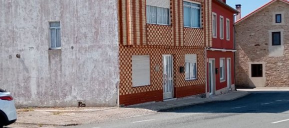 Casa de 4 dormitorios en Malpica de Bergantiños, Spain No. 160261 2