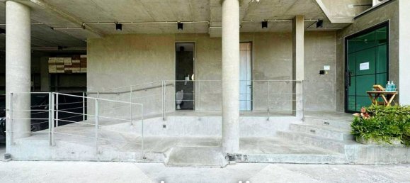 1000m² Commercial property in Suan Luang, Thailand No. 14202 5