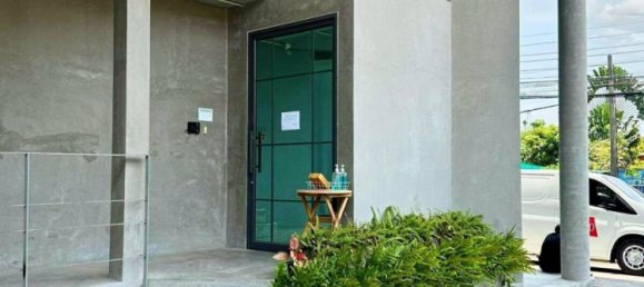 1000m² Commercial property in Suan Luang, Thailand No. 14202 7