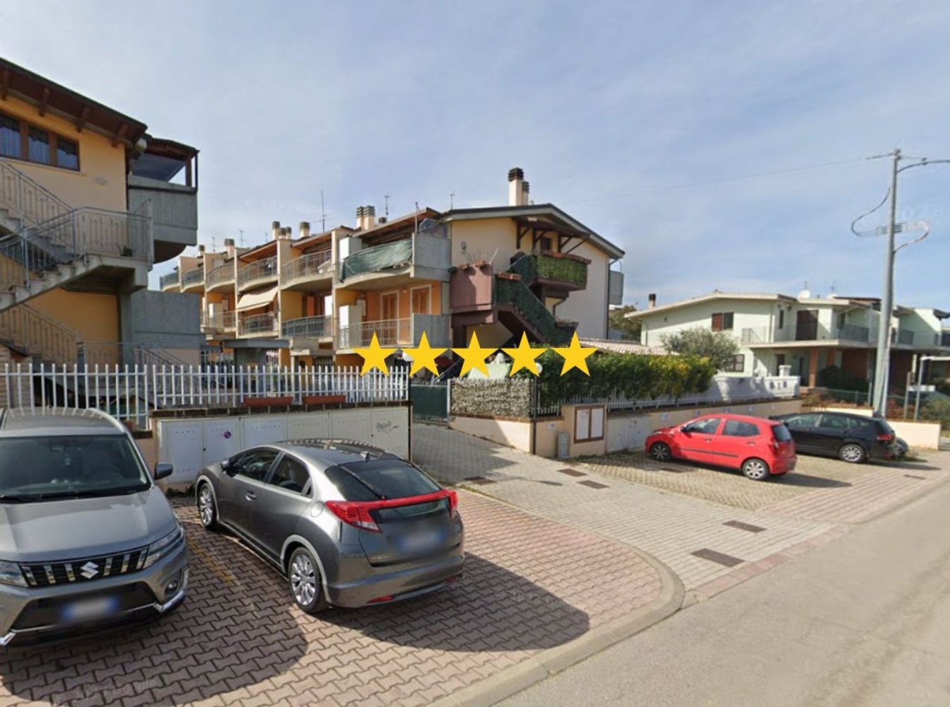 5 rooms Apartment in Città Sant'Angelo, Italy No. 238437