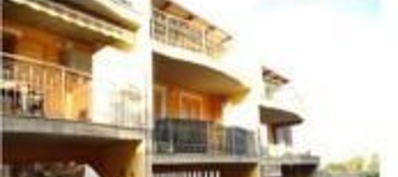 5 rooms Apartment in Città Sant'Angelo, Italy No. 238437 9