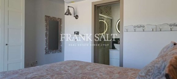 2 bedrooms Penthouse in Manikata, Malta No. 8017 10