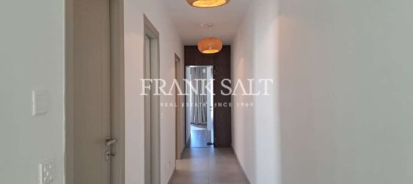 2 bedrooms Penthouse in Manikata, Malta No. 8017 6