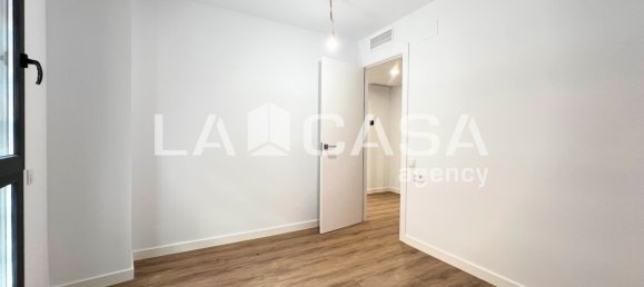 3 bedrooms Duplex in Badalona, Spain No. 173400 8