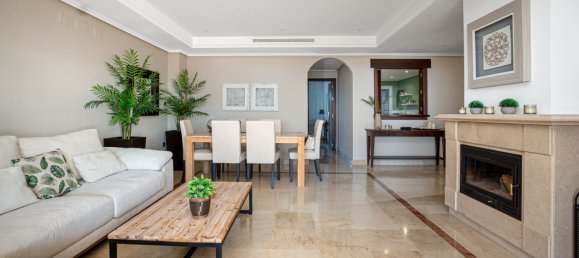 3 bedrooms Penthouse in Marbella, Spain No. 136512 5