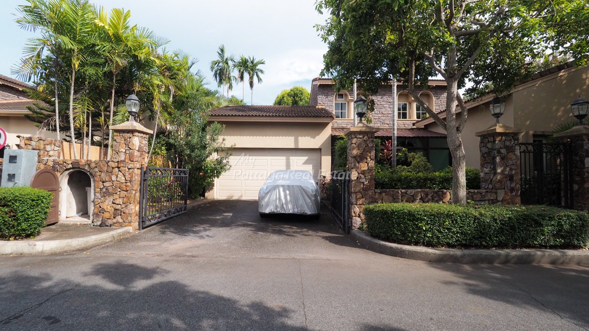 4 bedrooms Cafe / restaurant in Pattaya, Thailand No. 22955