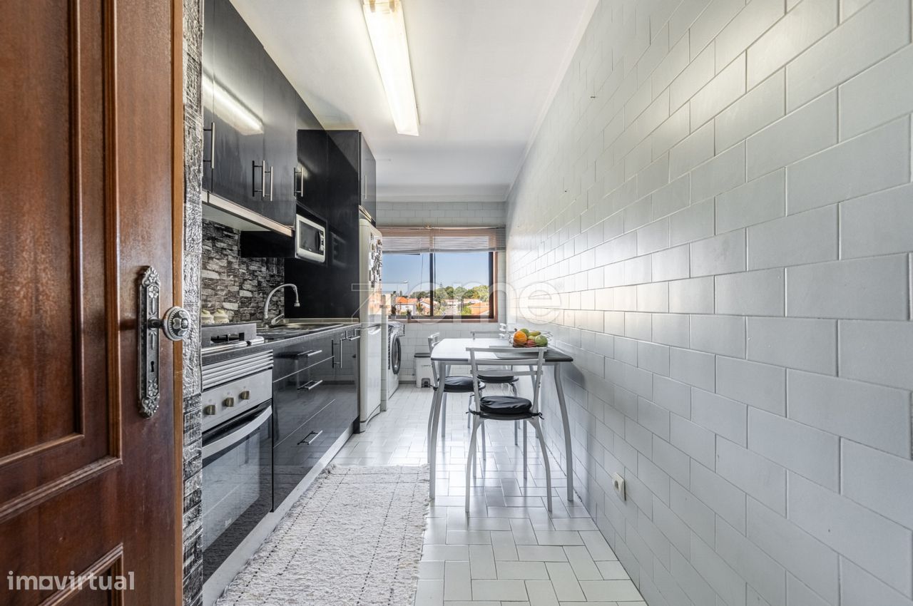 Apartamento de 2 dormitorios en Sao Mamede de Infesta, Portugal No. 307356