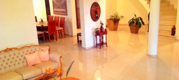 4 bedrooms Villa in Paphos, Cyprus No. 12837 3