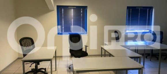 Gewerbliche Immobilie in Seine-Maritime, France 930m², Nr. 353691 7