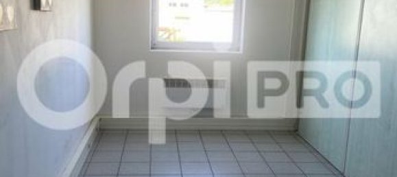 Gewerbliche Immobilie in Seine-Maritime, France 930m², Nr. 353691 5