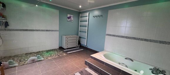 5 bedrooms House in Mory, France No. 40037 15