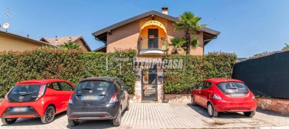 Casa de 3 dormitorios en Limido Comasco, Italy No. 263528 29