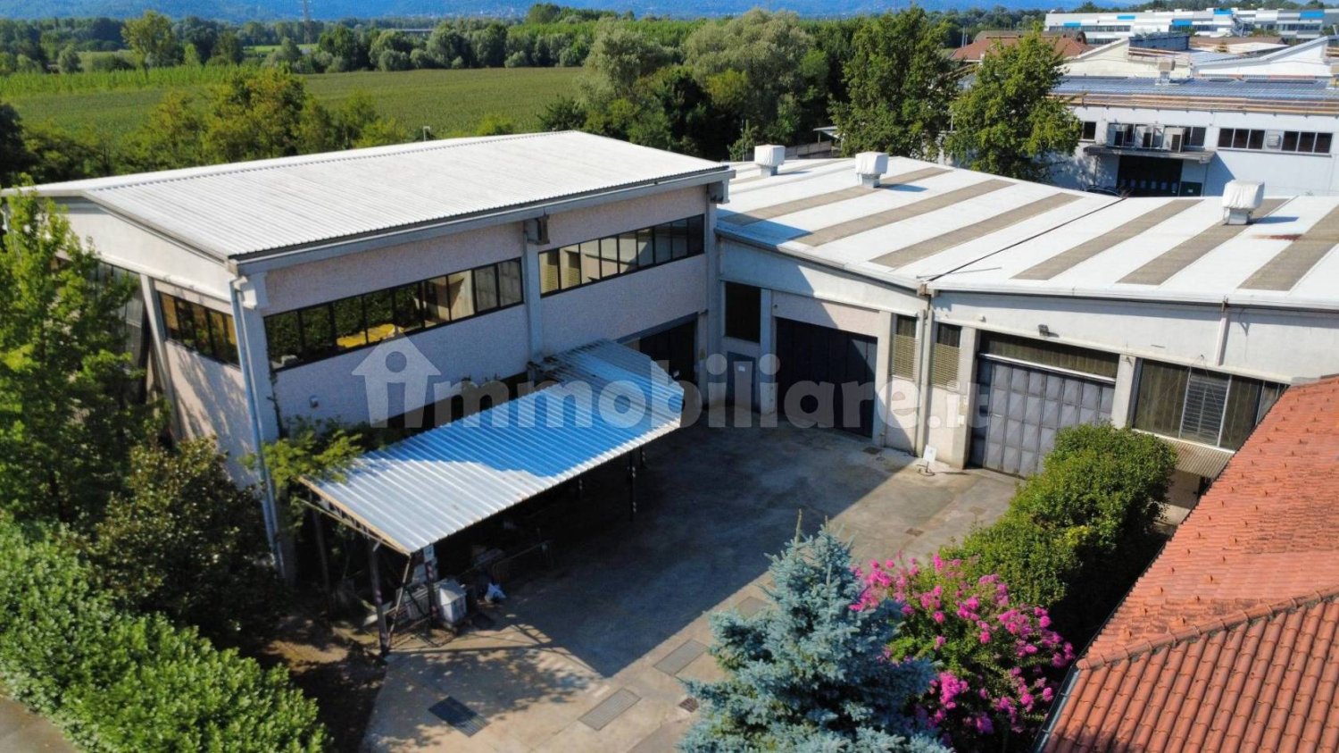 5 rooms Warehouse in Brandizzo, Italy No. 327644